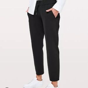Lululemon On The Fly jogger